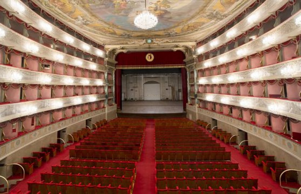 Immagine che raffigura Prosa al Teatro Donizetti di Bergamo