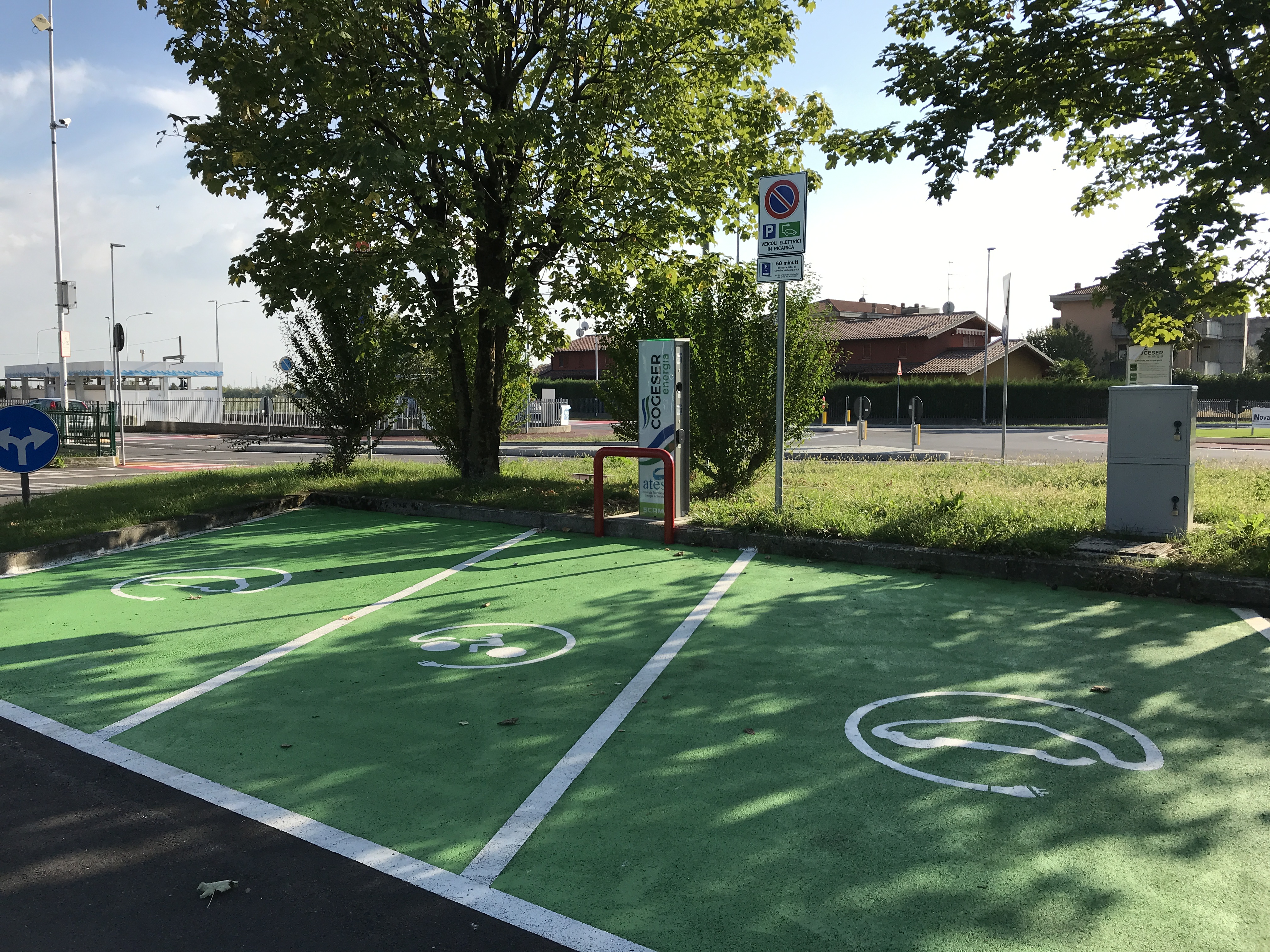 Immagine che raffigura Installazione colonnine elettriche